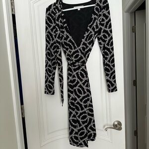 LOFT Black and White Patterned Long Sleeve Dress
